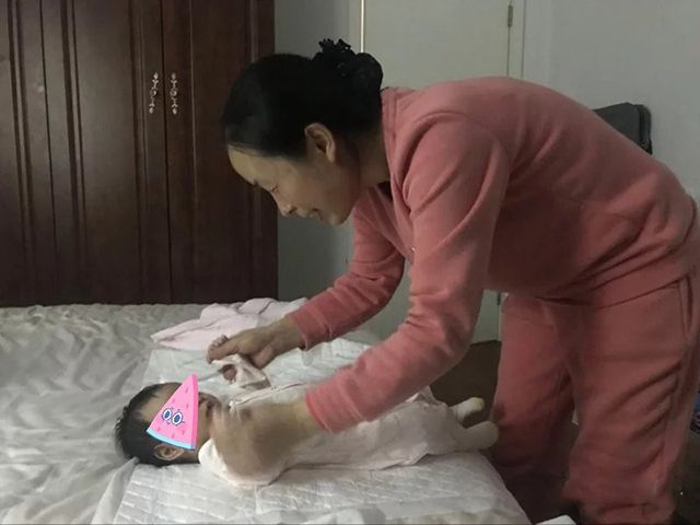 宁波月嫂推荐,化解月子期间我与婆婆的尴尬处境